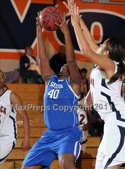 Thumbnail 2 in Sierra vs. Cosumnes Oaks (Cosumnes Oaks Classic) photogallery.