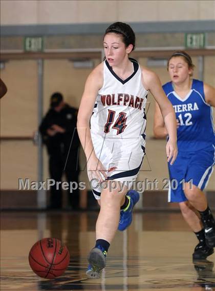 Thumbnail 2 in Sierra vs. Cosumnes Oaks (Cosumnes Oaks Classic) photogallery.