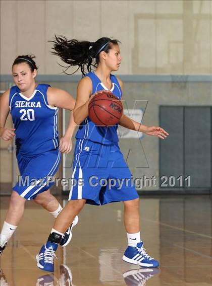 Thumbnail 1 in Sierra vs. Cosumnes Oaks (Cosumnes Oaks Classic) photogallery.