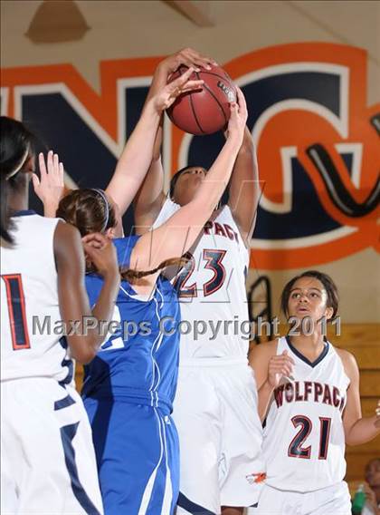 Thumbnail 2 in Sierra vs. Cosumnes Oaks (Cosumnes Oaks Classic) photogallery.