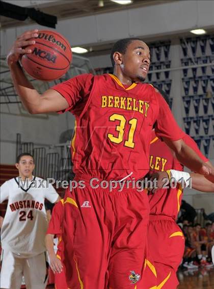Thumbnail 2 in Foothill vs. Berkeley (Father Kelly Tribute) photogallery.