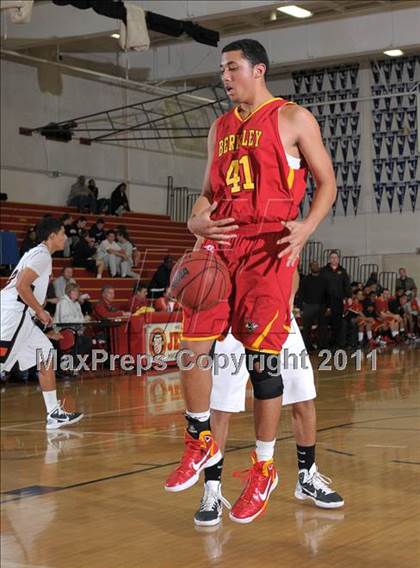 Thumbnail 2 in Foothill vs. Berkeley (Father Kelly Tribute) photogallery.