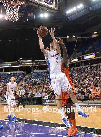 Thumbnail 3 in Folsom vs. Cosumnes Oaks (CIF SJS D2 Final) photogallery.