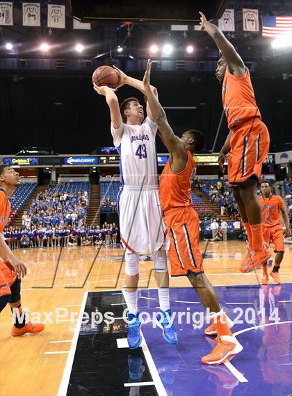 Thumbnail 3 in Folsom vs. Cosumnes Oaks (CIF SJS D2 Final) photogallery.