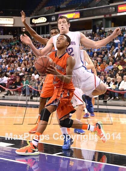 Thumbnail 2 in Folsom vs. Cosumnes Oaks (CIF SJS D2 Final) photogallery.