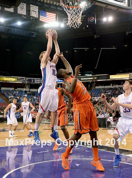 Thumbnail 1 in Folsom vs. Cosumnes Oaks (CIF SJS D2 Final) photogallery.