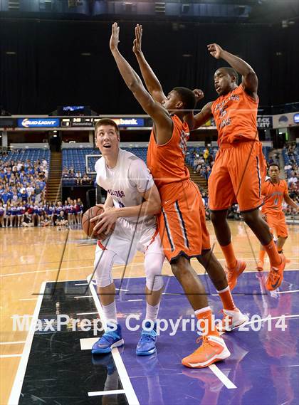 Thumbnail 2 in Folsom vs. Cosumnes Oaks (CIF SJS D2 Final) photogallery.