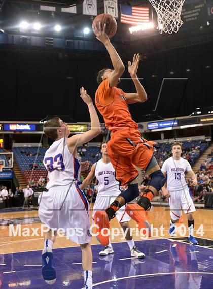 Thumbnail 2 in Folsom vs. Cosumnes Oaks (CIF SJS D2 Final) photogallery.