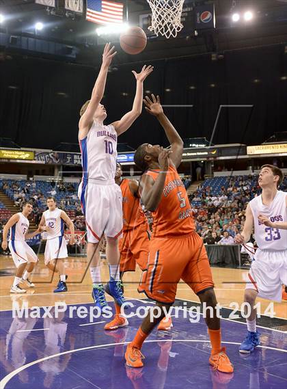 Thumbnail 3 in Folsom vs. Cosumnes Oaks (CIF SJS D2 Final) photogallery.