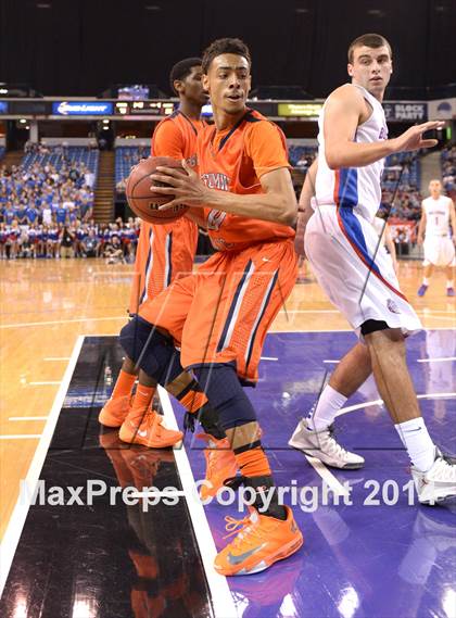 Thumbnail 1 in Folsom vs. Cosumnes Oaks (CIF SJS D2 Final) photogallery.