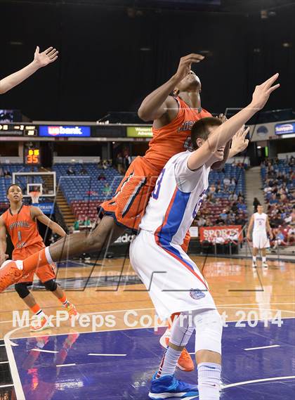 Thumbnail 3 in Folsom vs. Cosumnes Oaks (CIF SJS D2 Final) photogallery.
