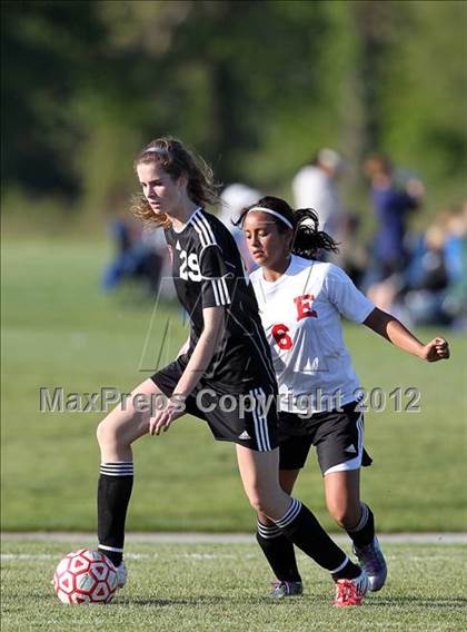 Thumbnail 2 in Fort Dodge vs. East photogallery.
