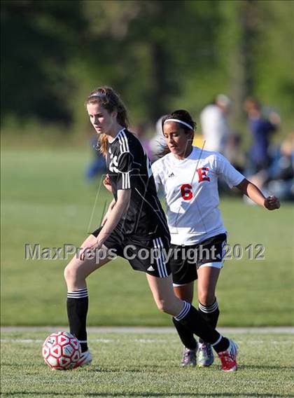 Thumbnail 3 in Fort Dodge vs. East photogallery.