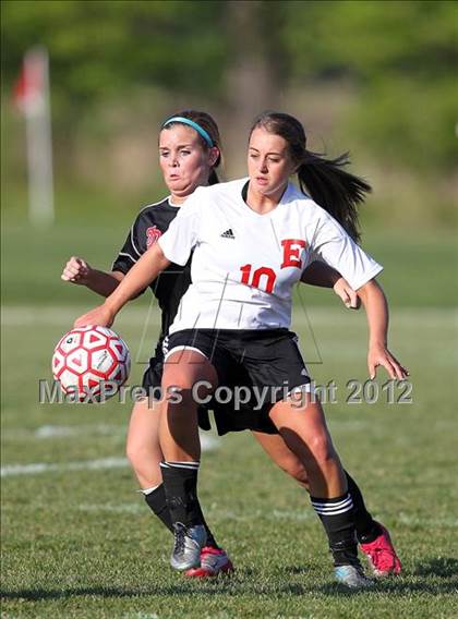 Thumbnail 2 in Fort Dodge vs. East photogallery.