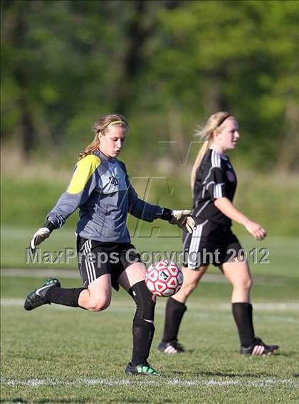 Thumbnail 1 in Fort Dodge vs. East photogallery.