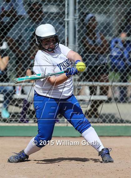 Thumbnail 2 in Irvington vs. Clayton Valley Charter photogallery.