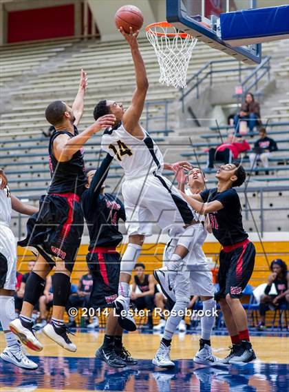 Thumbnail 2 in Wagner vs. Brennan photogallery.