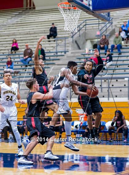 Thumbnail 3 in Wagner vs. Brennan photogallery.