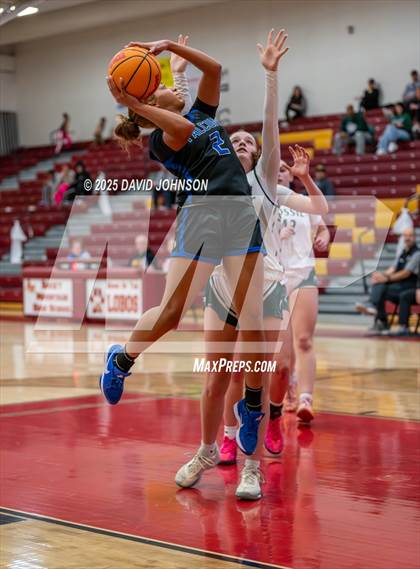 Thumbnail 1 in Fossil Ridge vs. Highlands Ranch photogallery.