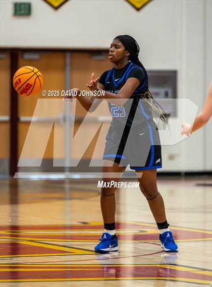 Thumbnail 3 in Fossil Ridge vs. Highlands Ranch photogallery.