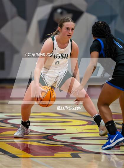 Thumbnail 3 in Fossil Ridge vs. Highlands Ranch photogallery.