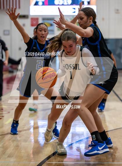 Thumbnail 3 in Fossil Ridge vs. Highlands Ranch photogallery.
