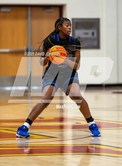 Thumbnail 1 in Fossil Ridge vs. Highlands Ranch photogallery.