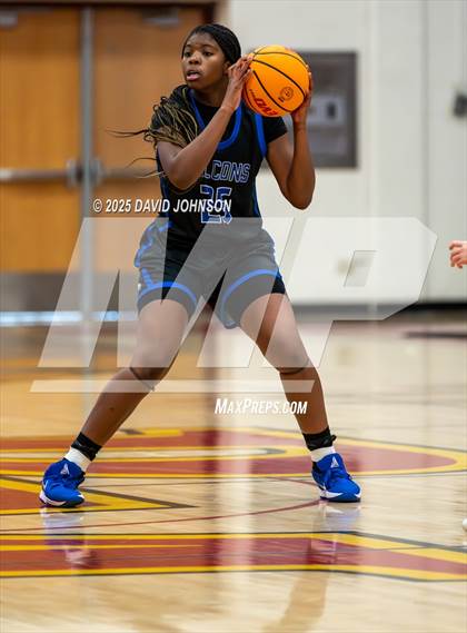 Thumbnail 2 in Fossil Ridge vs. Highlands Ranch photogallery.