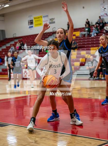 Thumbnail 2 in Fossil Ridge vs. Highlands Ranch photogallery.