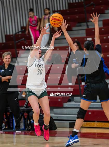 Thumbnail 3 in Fossil Ridge vs. Highlands Ranch photogallery.