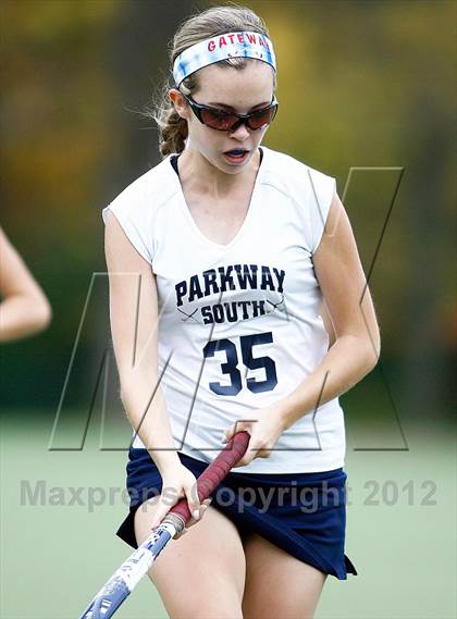 Thumbnail 3 in Parkway South vs Parkway West photogallery.