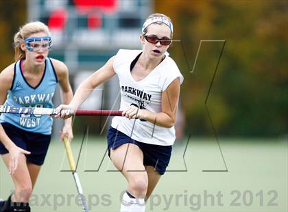 Thumbnail 2 in Parkway South vs Parkway West photogallery.