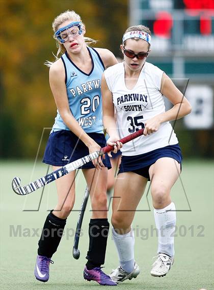 Thumbnail 3 in Parkway South vs Parkway West photogallery.