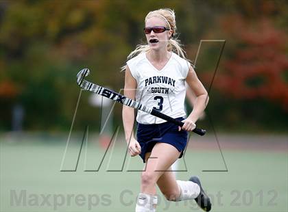 Thumbnail 1 in Parkway South vs Parkway West photogallery.
