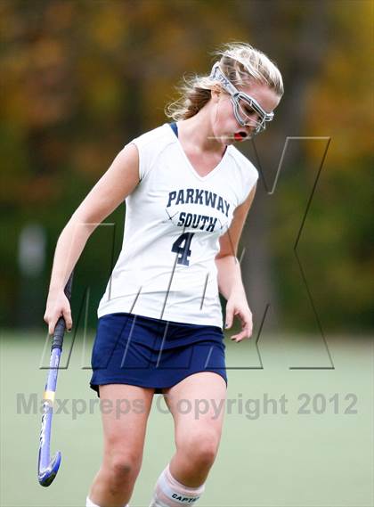 Thumbnail 1 in Parkway South vs Parkway West photogallery.