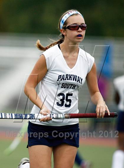 Thumbnail 1 in Parkway South vs Parkway West photogallery.