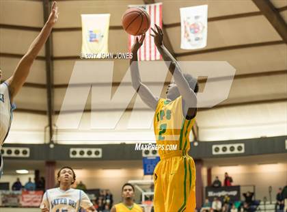 Thumbnail 3 in Mater Dei vs. Patrick School (HoopGroup Boardwalk Classic) photogallery.