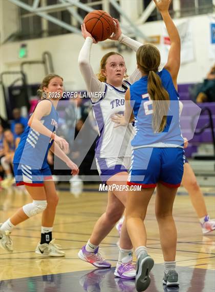 Thumbnail 2 in Tamalpais @ Petaluma photogallery.