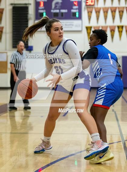 Thumbnail 2 in Tamalpais @ Petaluma photogallery.