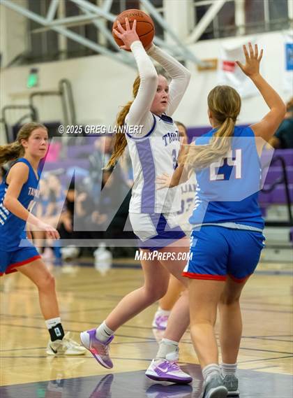 Thumbnail 1 in Tamalpais @ Petaluma photogallery.