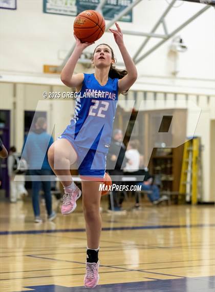 Thumbnail 2 in Tamalpais @ Petaluma photogallery.