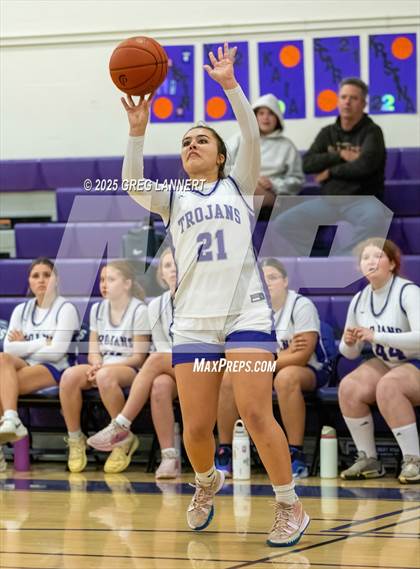 Thumbnail 1 in Tamalpais @ Petaluma photogallery.