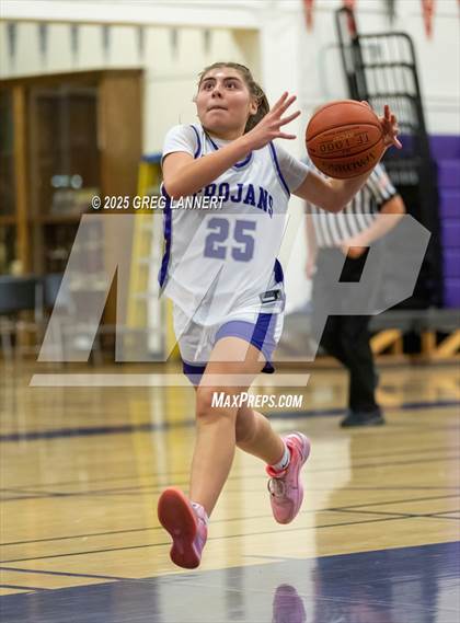 Thumbnail 2 in Tamalpais @ Petaluma photogallery.