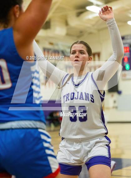 Thumbnail 2 in Tamalpais @ Petaluma photogallery.