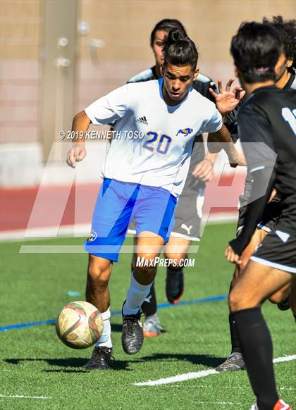 Thumbnail 2 in Clark vs. Clemens photogallery.