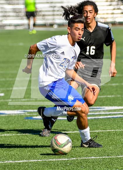 Thumbnail 2 in Clark vs. Clemens photogallery.