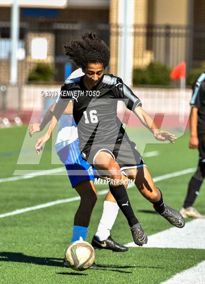 Thumbnail 1 in Clark vs. Clemens photogallery.