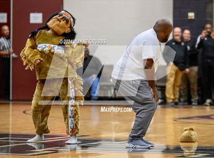 Thumbnail 2 in Kountze vs. Lipan (Tenaha ISD Holiday Hoops) photogallery.