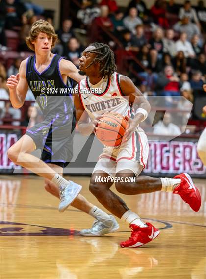 Thumbnail 2 in Kountze vs. Lipan (Tenaha ISD Holiday Hoops) photogallery.