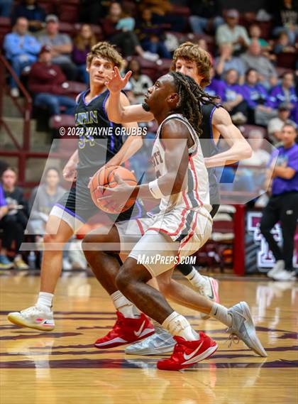 Thumbnail 3 in Kountze vs. Lipan (Tenaha ISD Holiday Hoops) photogallery.